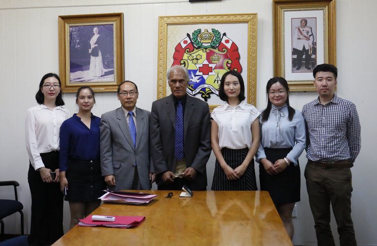 一国没钱还债，要求豁免62%的利息，3年宽限期？