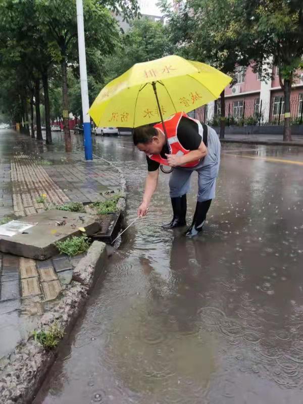 邯郸：风雨逆行排水人，城市防汛守护神