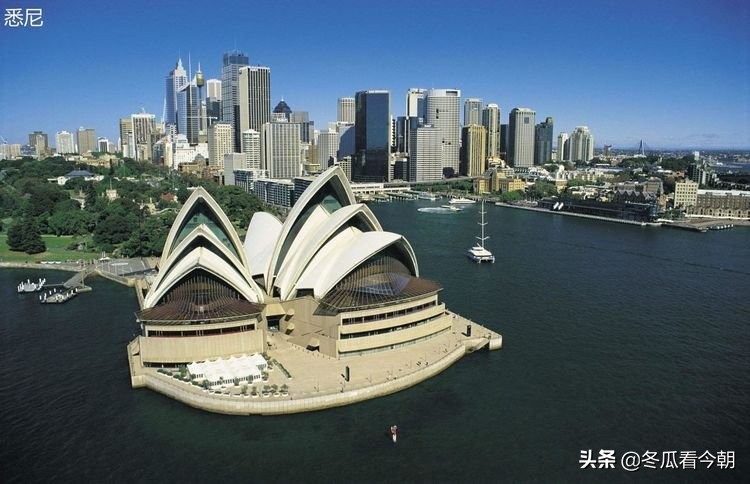 澳大利亚的国土面积排在全球第六位，为什么人口数量却这么少呢？