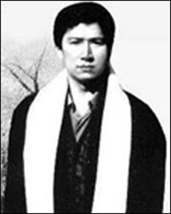 31小伙娶大他38岁的美国富婆为妻，继承其上亿资