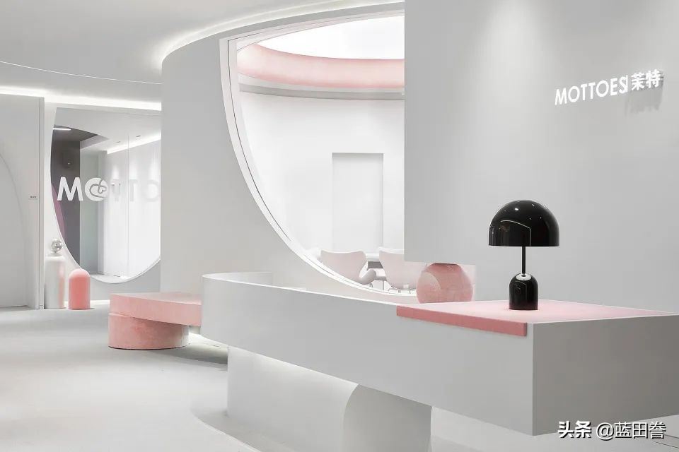 丽联家具分享：梦幻又艺术的新型办公室——实用与美感并存