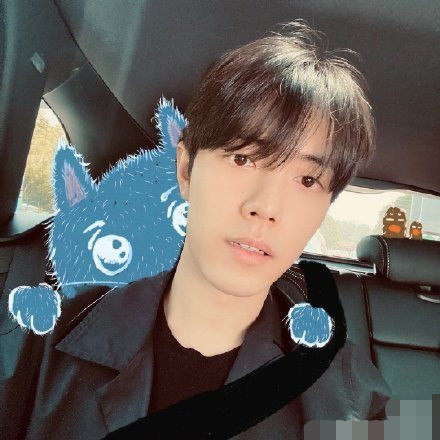 真以为人均富豪？肖战号召大家每天捐款，人设有些过头了