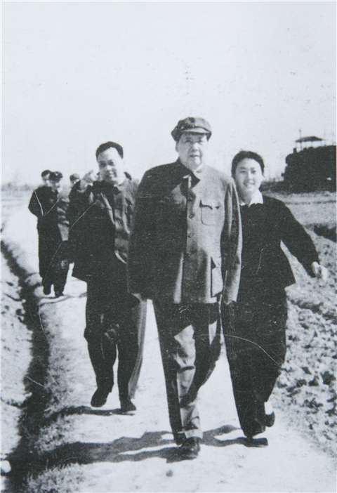 中央警卫团团长张耀祠：保卫毛主席43年，毛泽东