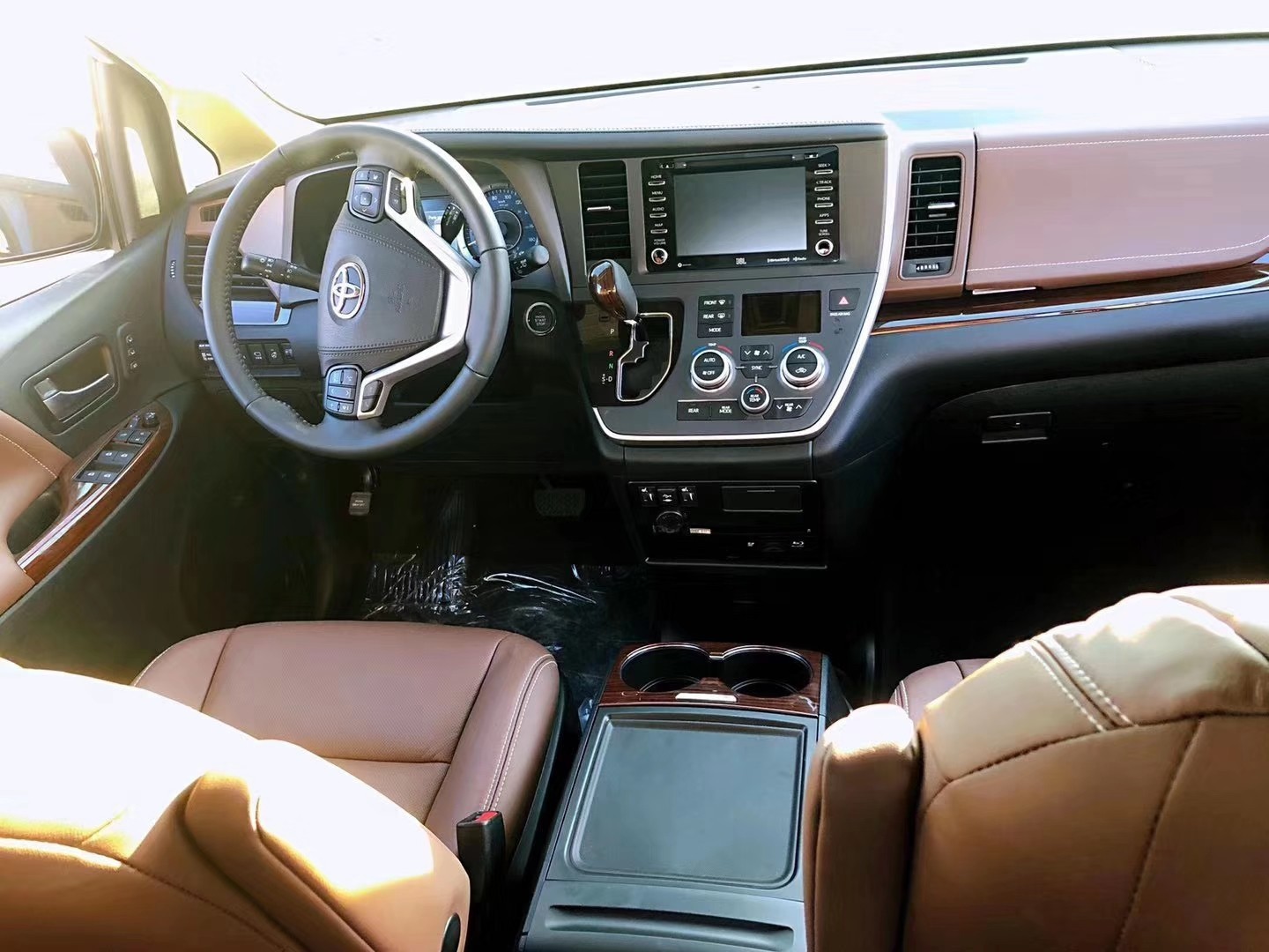 四驱mpv之王2020款丰田塞纳35l实拍图片