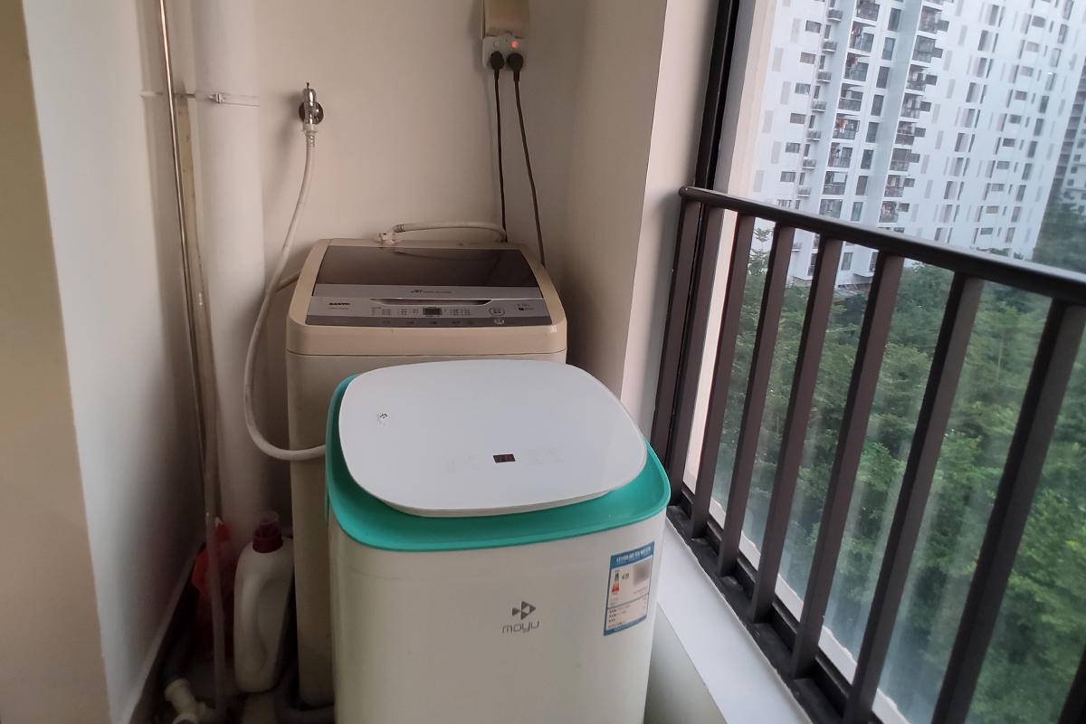 连倒洗衣液都不用动手？云米互联网洗衣机Eyebot让我更懒了