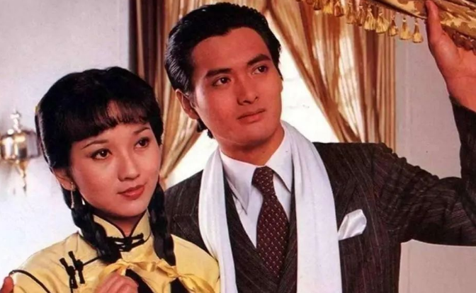 《新白娘子傳奇》29年，有人流產(chǎn)有人離世，8位主演現(xiàn)狀差距太大