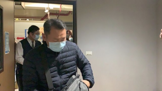 女歌手墜樓亡，手機通話內容曝光，其母只差20分鐘便可救她一命