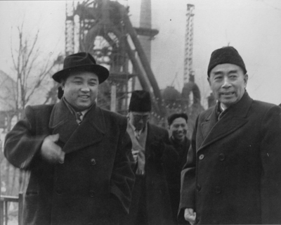 抗美援朝期间，周总理身兼“四总”工作，很长时间不为人们所知道