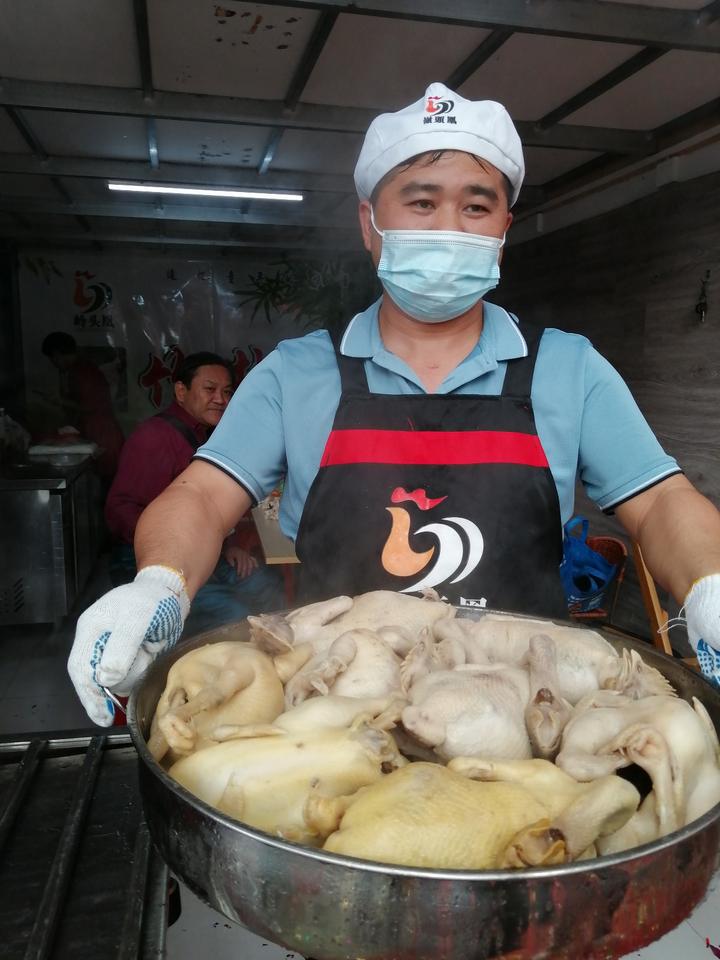 岭头凰竹盐鸡皮脆肉香，制作过程曝光，很多人都想加盟了