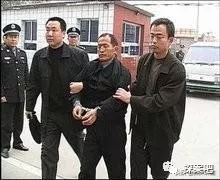 现代大案纪实：河南杨新海特大奸杀案：杀67人，强奸23人，伤10人