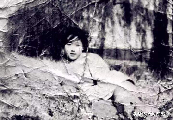她用石头砸死日本军官，牺牲时年仅18岁，临终遗愿74年后才实现
