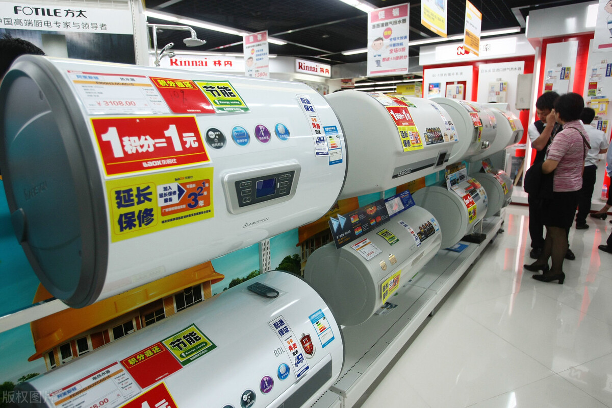 家電售貨員：這幾件家電，建議別買太貴的，低價的普通款就夠用了