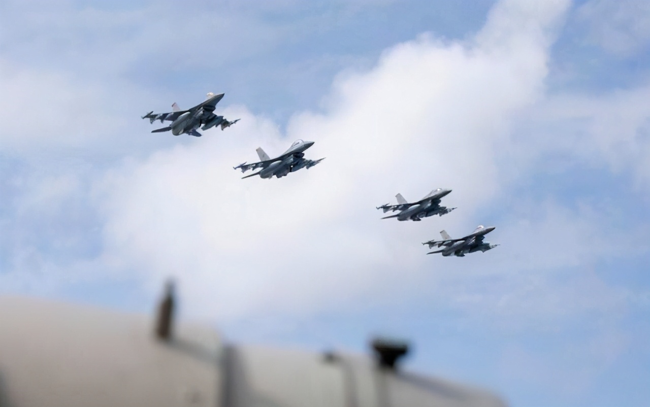 ����ս��ͬ�������Ϻ�����ž�����25�ܣ�����4��ս��ȫ����������