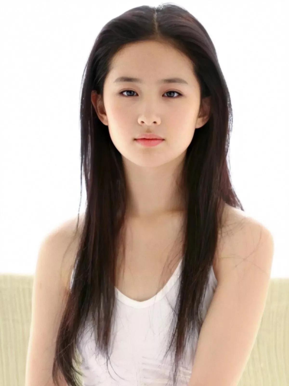 Fifty pictures of the fairy sister Liu Yifei - iNEWS