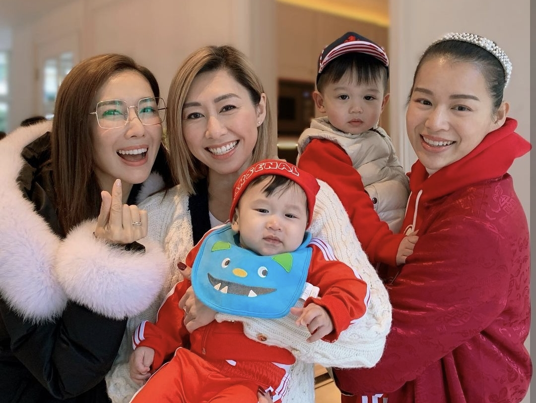 李乘德前女友李施嬅看望胡杏儿次子，因宝宝太萌直呼心都被融化了