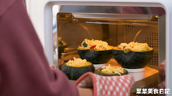 I love to eat this way when it's cold!  It’s so hot that the bowls don’t need to be washed
