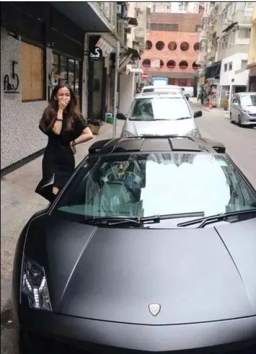 黄晓明的坚持，自己选的老婆，咬着牙也要撑到