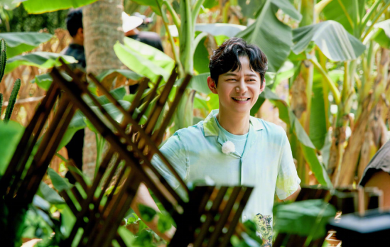 何炅夸欧阳娜娜演技好，内涵章子怡做导师不认