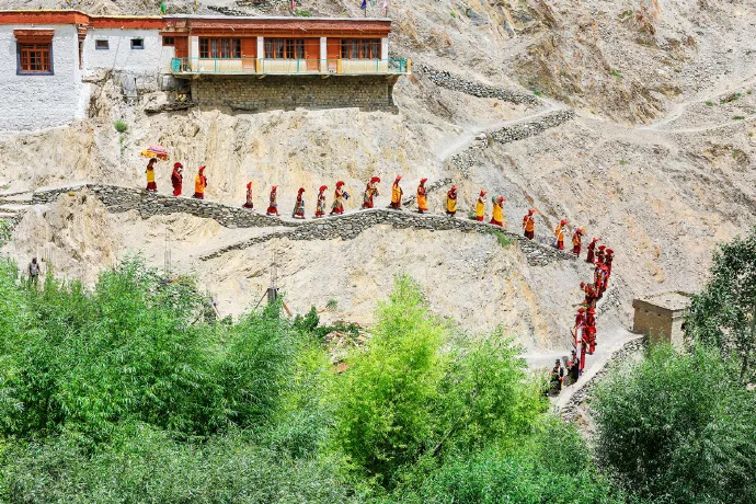 历史真相：有数万藏族人的拉达克到底属于哪里？