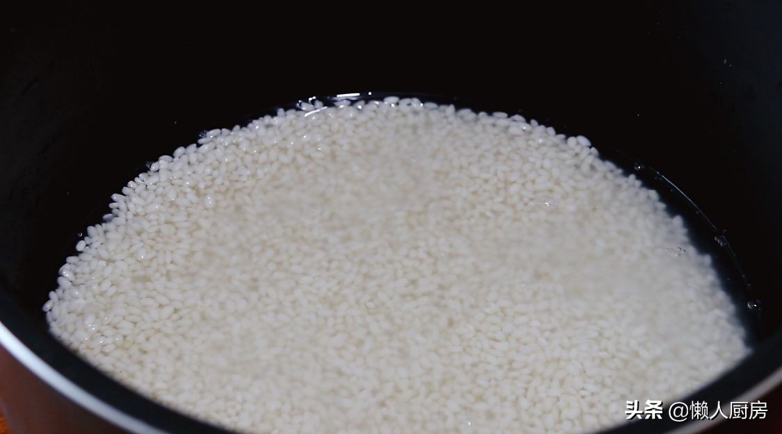 這是武漢糯米雞的做法，為何沒有雞肉，卻叫這個菜名？