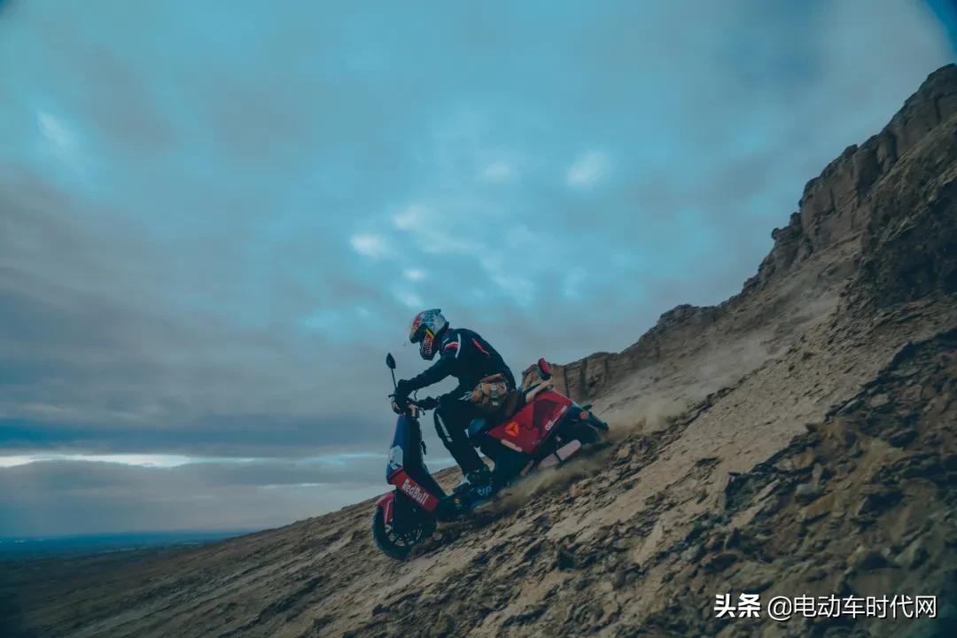 雅迪冠能2.0系列成功征服“火星”，领航电动骑行圈文化兴起