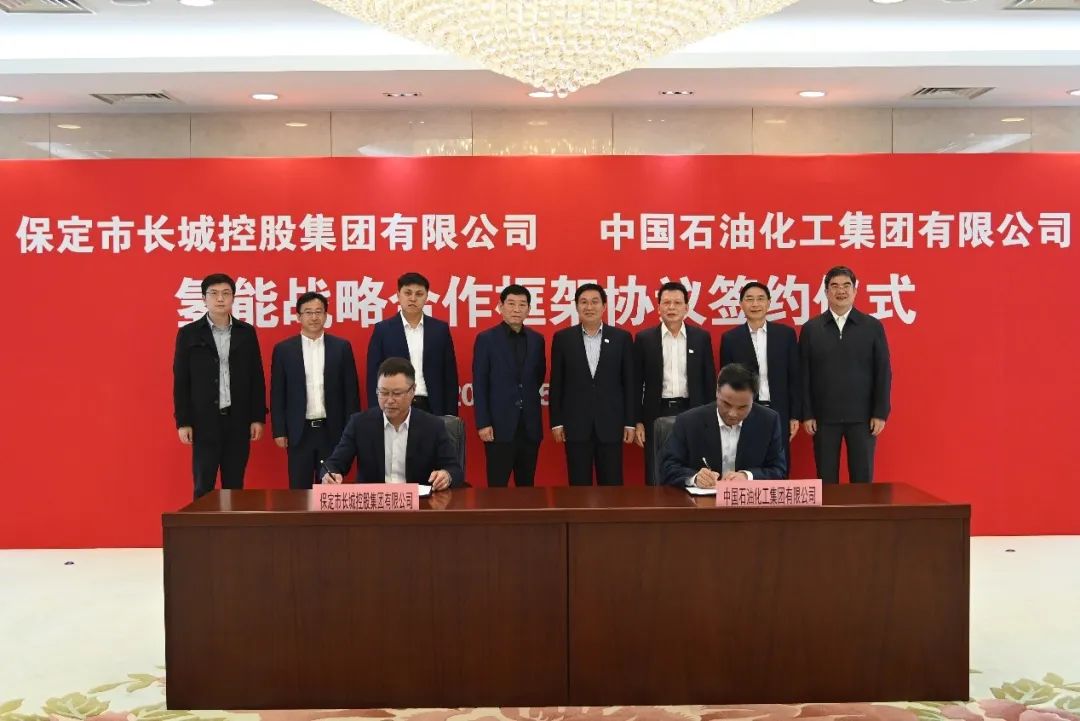 为了炫耀长城的技术实力，魏建军带5000人进工厂跑马拉松