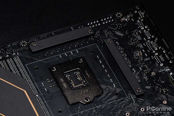 微星MEG Z490 ACE主板评测:16相旗舰级供电加持 价格仅为旗舰一半