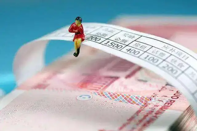 内蒙古上半年人均收入1万6，只花了1万，房价限制了消费能力？