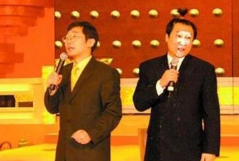 相声演员大兵捧场徒弟茶馆，网友：童年偶像又回来了