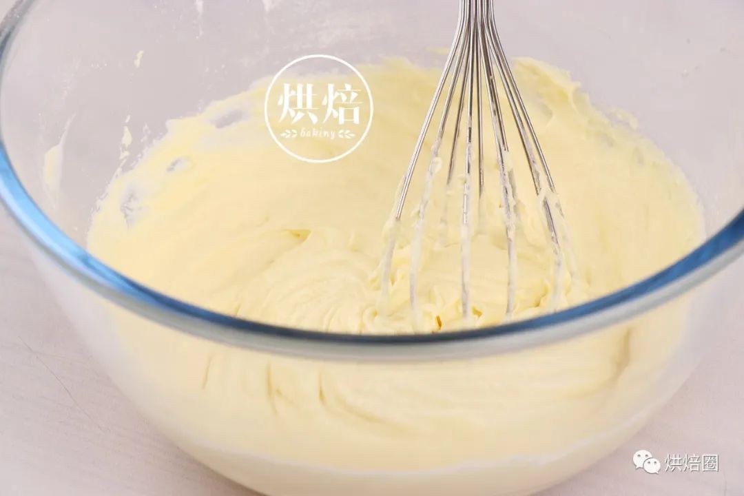 蓬蓬的又不裂 入口即化 舒芙蕾轻芝士蛋糕 冷藏后冰激凌口感超赞