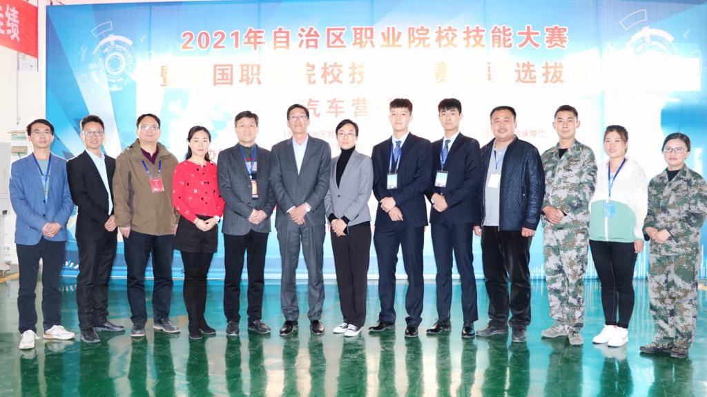 河南交院支持第十三师职业技术学院承办赛事显成效