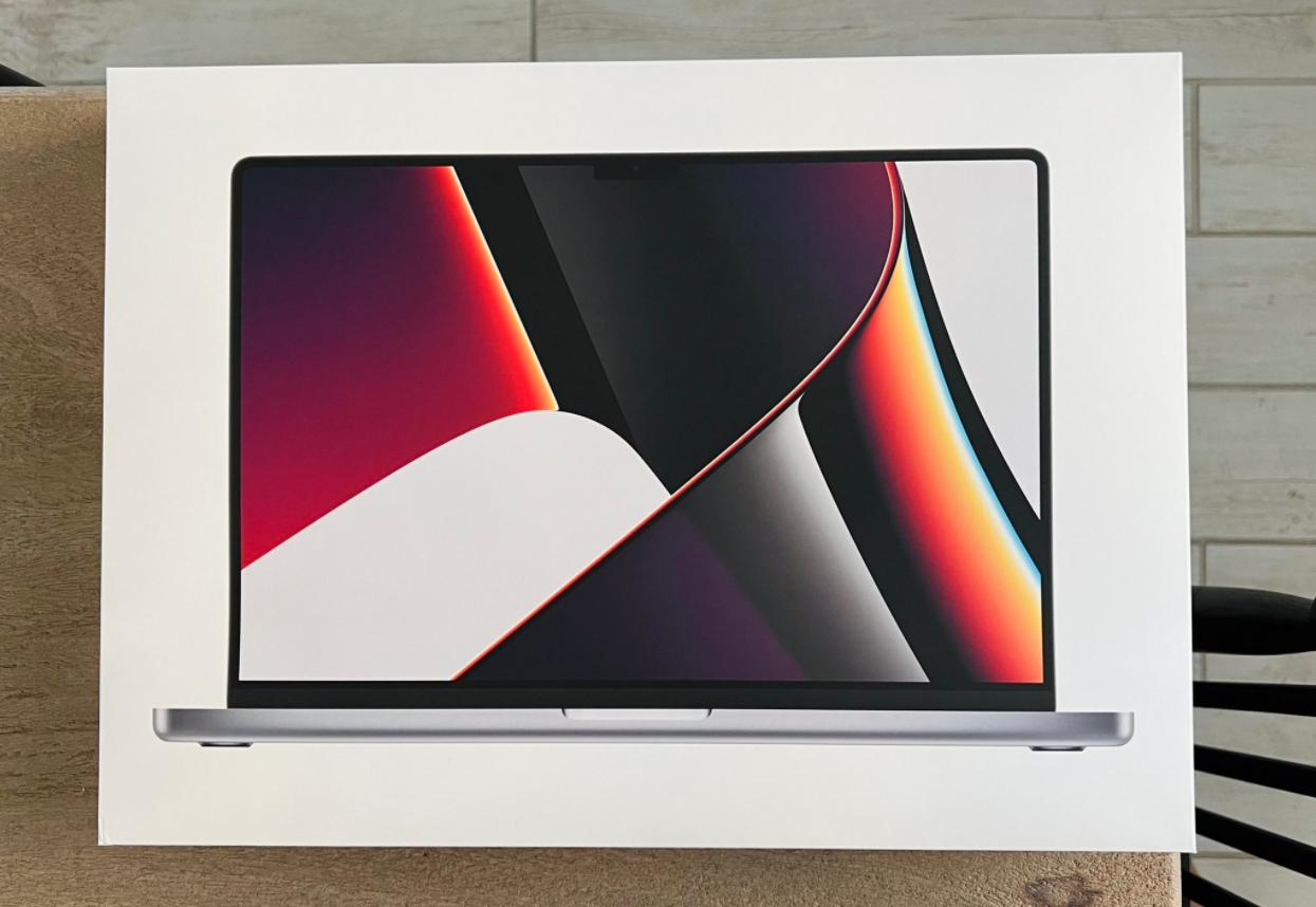 How to modify the screen refresh rate of the new MacBook Pro, this