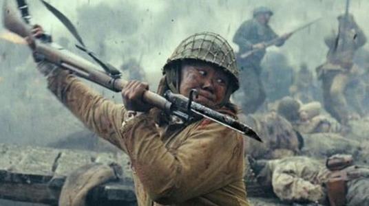 抗日战争时期，日军拼刺刀我军也会配合，用枪