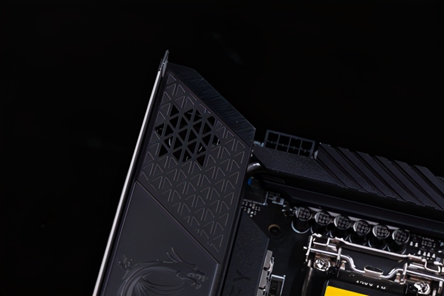 微星MEG Z590I UNIFY主板评测：掌控超频和雷电的顶级ITX小板