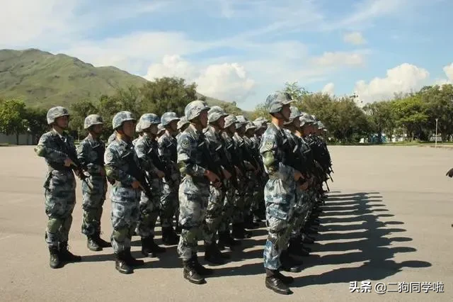 军人离开部队时，有四种说法：退伍、转业、复员、退役，有何不同