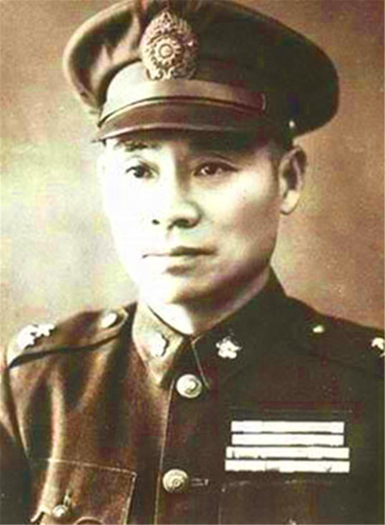 陈修良：潜伏南京从未暴露，策反国军轰炸总统
