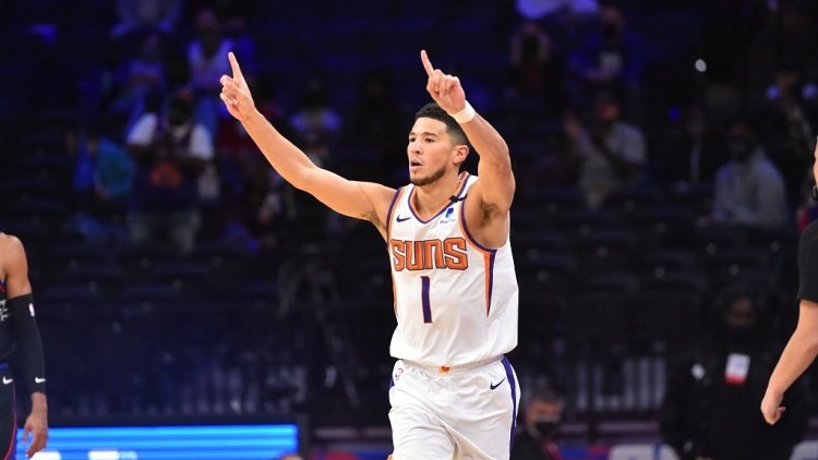 雄鹿賽點 布克40分 江湖再無克里斯保羅 中國熱點