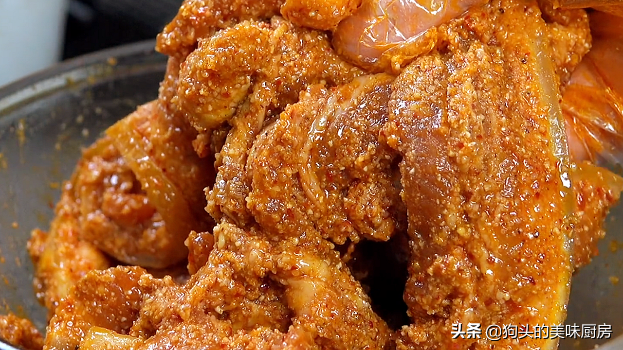 五花肉不紅燒了，教你秘製的做法，上鍋一蒸，下飯又解饞，太香了