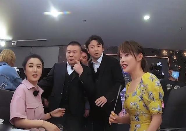 张嘉倪误入《极限挑战》无人理会，全程尴尬脸，镜头不如咩咩羊多