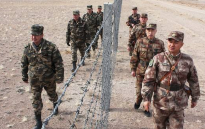 武警抓捕重犯时，如果犯人刚越过国界线，能从