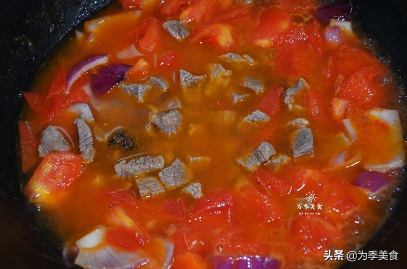 The method of beef stew with tomatoes, a local specialties fusion of Chinese and Western, most suitable for cold autumn season
