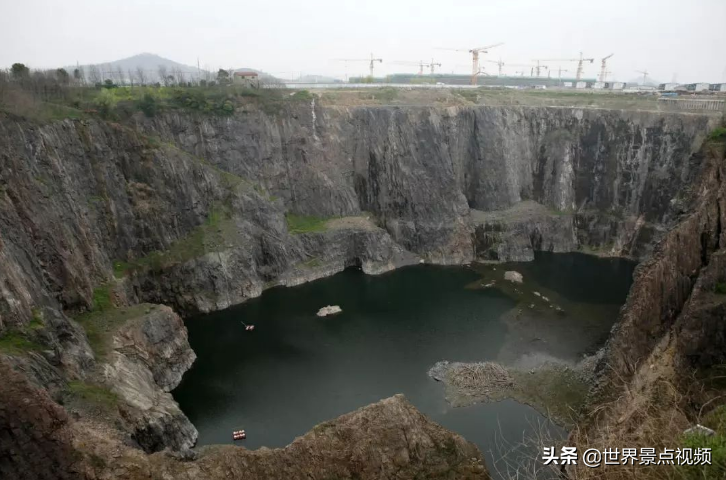 日本曾在中国挖的大坑，中国填了10年耗资20亿，