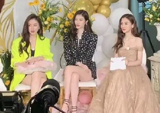 《奔跑吧》路透，蔡徐坤张翰同行，baby和女嘉宾被称最美担当