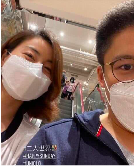 霍啟剛曝晶晶教仨孩子做作業會煩躁，否認因孩子教育與太太有摩擦