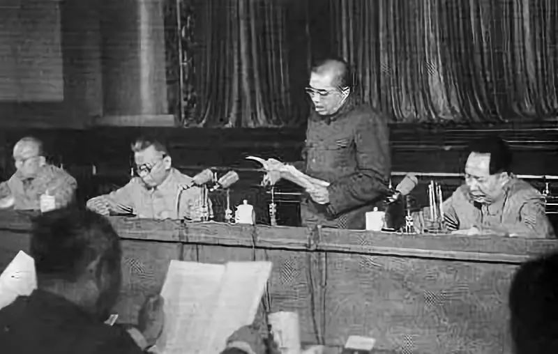 126张照片缅怀毛主席一生！