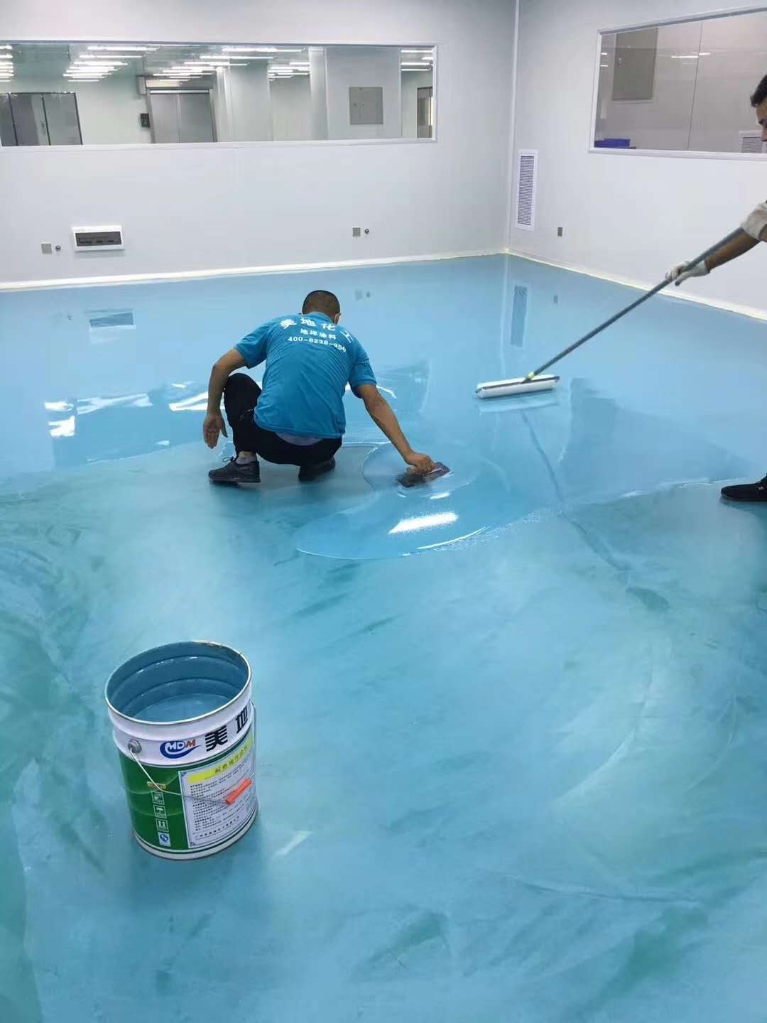 Solution to air bubbles in the construction of waterborne epoxy floor