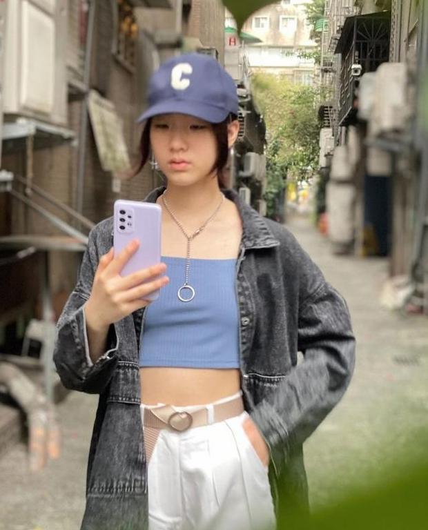 相愛相殺！ 許曦文曬S身材與媽媽比美，小S回嗆：只有下半身拽什麼