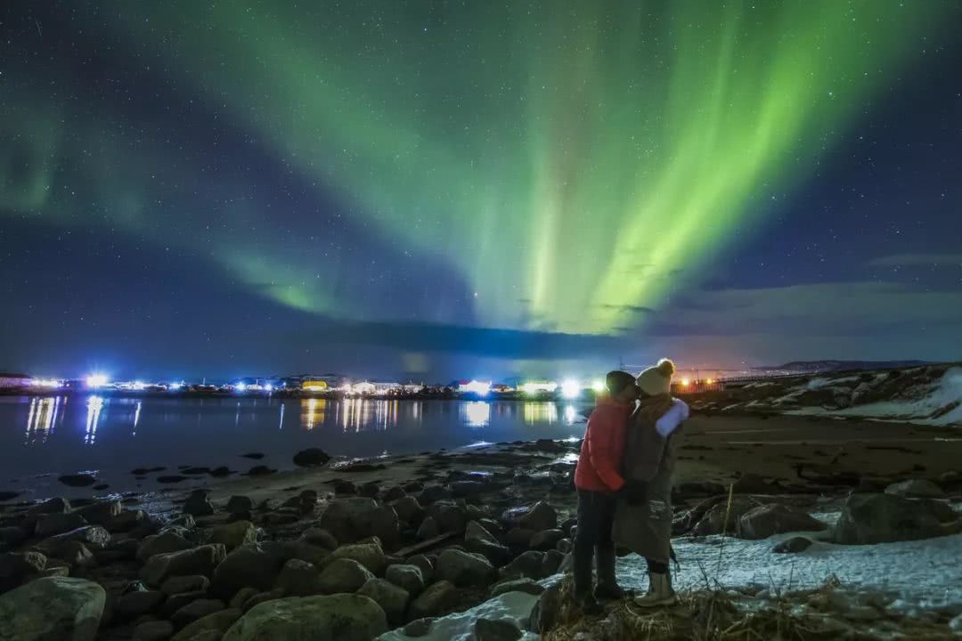 北極向北，邂逅一場絕美極光