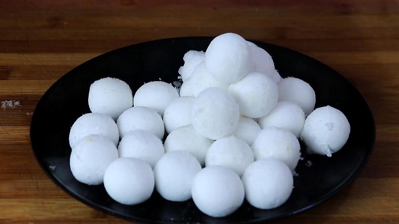湯圓裡加雞蛋，沒想到這麼好吃，美味又新奇，全家都愛吃