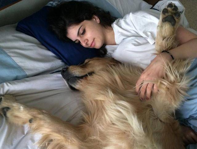 原来“和狗睡”的好处这么多，怪不得大家都喜欢养狗